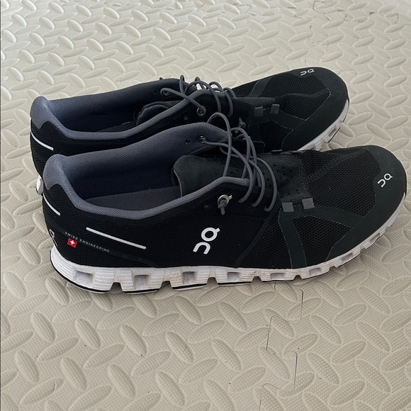 ON Men's Black Athletic Shoes - Picture 3 of 7